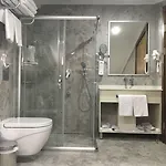 The Elegant Hotel 4*