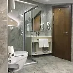 The Elegant Hotel 4*