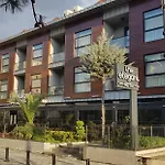 Hotel The Elegant