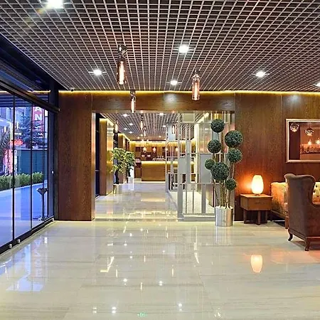 Otel The Elegant