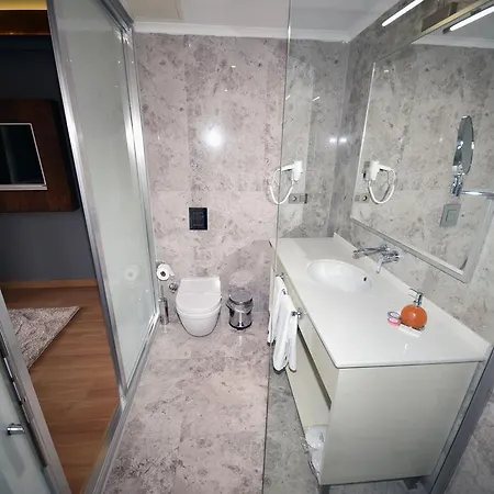 The Elegant 4* Стамбул