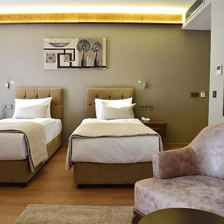 The Elegant Hotel